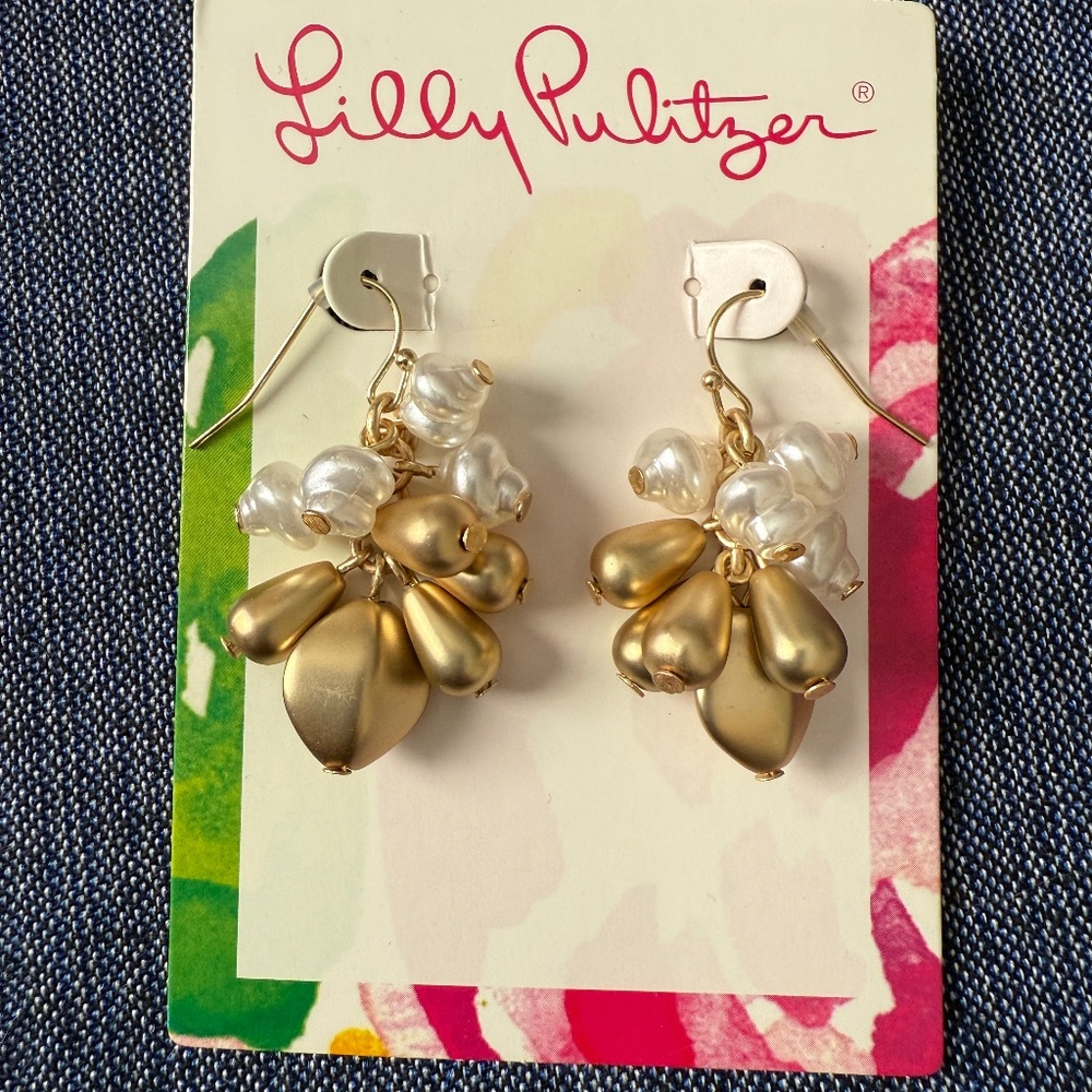 NWT Lilly Pulitzer gold and pearl drop earrings
